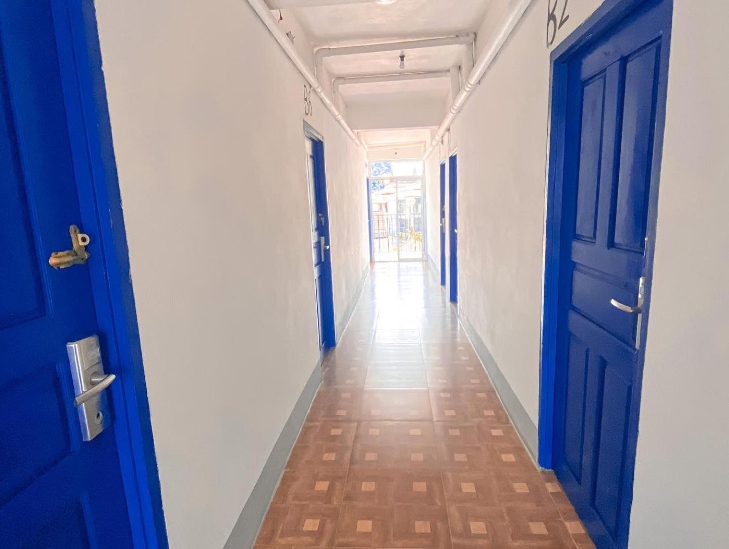 Vang Vieng Ruby Backpackers Hostel エクステリア 写真
